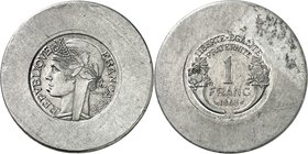 FRANCE
Etat Français (1940-1944). 1 franc Graziani 1943, épreuve sur flan large en aluminium.
Av. Tête laurée à gauche. Rv. Valeur au dessus de la d...