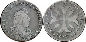 MONACO
Louis Ier (1662-1701). Pezzetta 1693.
Av. Buste âgé, drapé à droite. Rv. Croix cantonnée de 4 fusées.
G. MC49. 4,82 g.
Très rare, TB