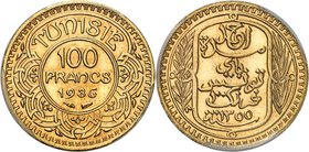 TUNISIE
Ahmed Bey (1348-1361 AH / 1929-1942). 100 francs 1355 AH (1936)
Av. Valeur et date dans un rond, Tunisie au dessus. Rv. Inscriptions dans un...