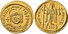 Maurice Tiberius, 582-602. Solidus (Gold, 21 mm, 4.51 g, 7 h), Theoupolis (Antiochia). D N mAVRC TIb P P AVI Draped and cuirassed bust of Maurice Tibe...