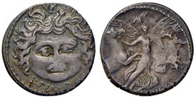 ROMANE REPUBBLICANE - PLAUTIA - L. Plautius Plancus (47 a.C.) - Denario - La Medusa di fronte /R L'Aurora conduce i cavalli del Sole B. 14; Cr. 453/1c...