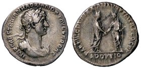 ROMANE IMPERIALI - Adriano (117-138) - Denario - Busto laureato e drappeggiato a d. /R Adriano e Traiano affrontati si danno la mano C. 4 (10 Fr.); RI...