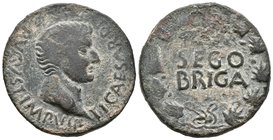 SEGOBRIGA. As. Epoca de Tiberio. 14-36 a.C. Saelices (Cuenca). A/ Cabeza de Tiberio a derecha, alrededor leyenda TI CAESAR DIVI AVG F AVGVST IMP V III...