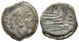 ACUÑACIONES ANONIMAS. Quadrans. 170-158 a.C. Roma. A/ Cabeza de Hércules con piel de león a derecham detrás tres puntos. R/ Proa de nave a derecha, en...