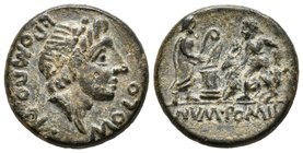 L. POMPONIUS MOLO. Denario forrado. 97 a.C. Roma. A/ Cabeza laureada de Apolo a derecha, alrededor L·POMPON·MOLO. R/ Numa Pompilius en pie a derecha s...