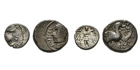 Aeduei-Remi
Lot de deux monnaies, Ier siècle avant J.-C. 
Denier VIIPOTAL (BIBRACTE, Mont-Beuvray), AG 1.81 g. 
Ref : LT 4484, DT 3215
Bronze ATISIOS ...