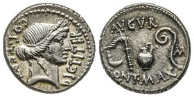 Julius Caesar Denarius, Utica(?), 46 avant J. C., AG 3.86 g. Avers : COS TERT DICT ITER Tête de Cérès à droite, portant une couronne d’épis en grain; ...