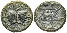 Dupondius, Lugdunum, environ 36 avant J.C., AE 16.30 g.
Avers : IMP CAESAR DIVI F DIVI IVLI Tête d'Octave nue à droite,
adossée à la tête de César lau...