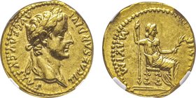 Tiberius 14-37 après J.-C.
Aureus, Lugdunum, AU 7.86 g.
Avers : TI CAESAR DIVI AVG F AVGVSTVS Tête laurée à droite
Revers : PONTIF MΛXIM Pax assise à ...