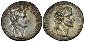 Caligula 37-41 avec Divus Augustus 
Denarius, Lugdunum, 37-38, AG 3.55 g.
Avers : C CAESAR AVG GERM P M TR POT Tête laurée de Caligula à droite
Revers...