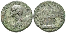 Claudius pour sa femme Messalina 41-54 
Bronze de Nicea en Bitinia, 41-54, AE 22.67 g. 
Avers : Buste de Messalina à gauche 
Revers : Temple tetrastyl...