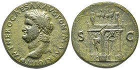 Nero 54-68
Sestertius, Lugdunum, 65, AE 22.31 g. Avers : IMP NERO CAESAR AVG PONT MAX TR POT P P Buste lauré à gauche Revers : S C Arc de triomphe sur...