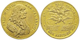 Prussie, Friedrich Wilhelm I di Hohenzollern 1640-1688
Médaille en or de 5 Ducats, commémorant le soutien à la Suède contre la Pologne lors de la ...