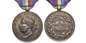 Corsica
Médaille en argent Société de Secours mutuels, Paris, 1882, AG 18.04 g.
Avers : LA CORSE SOCIÉTÉ DE SECOURS MUTUELS Tête de Maure à gauche
Rev...