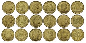 Troisième République 1870-1940
Coffret de 9 Essais de concours de 10 Francs par Bazor, Bénard, Guzman, Delannoy, de La Fleur, Morlon, Popineau, Rasumn...