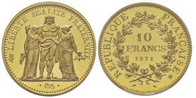 Cinquième République 1959 à nos jours 
Piéfort en or de 10 Francs Hercule, 1971, AU 84.1 g. 920‰
Ref : GEM 183.P2, KM#P436
Conservation : PCGS SP66
Qu...