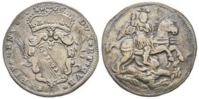 Genova
Dogi biennali III Fase 1637-1797
4 Reali, 1666, AG 12.02 g.
Avers : DVX ET GVB REIP GENV 1666
Scudo coronato con LIBERTAS
Revers : S. Giorgio a...