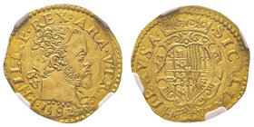 Filippo II 1556-1598
Scudo, Napoli, 1582 GR VP, AU 3.36 g. 
Ref : MIR 168/3 var. (avec 5 points sous le cou), Pannuti-Riccio 5, Fr. 836a
Conservation ...