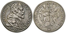 Clemente X (Emilio Altieri) 1670-1676
Piastra, Roma, AN II, 1671, AG 31.61 g.
Ref : Munt. 19, Berman 2008
Conservation : trou rebouché sinon TTB. Très...