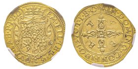Emanuele Filiberto Duca 1559-1580
Scudo d'oro del sole, V tipo, Torino, 1570, AU 3.21 g.
Avers : EM FILIB D G DVX SAB P PED Scudo inquartato, sagomato...