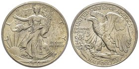 Half Dollar, Walking Liberty, Philadephia, 1940, AG 13.5 g.
Ref : KM#142
Conservation : PCGS MS65