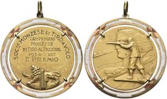 MONZA
Ventennio Fascista, dal 1923 al 1943.
Medaglia I Premio Campionato monzese di Tiro al Piccione 1934 a. XII.
Au gr. 32,23 mm 47,8
Dr. SOC.tà ...