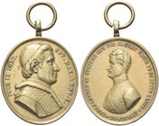 ROMA
Pio IX (Giovanni Maria Mastai Ferretti), 1846-1878.
Medaglia Straordinaria 1847 a. I.
Æ gr. 14,56 mm 37,8 x 27,8
Dr. PIUS IX PONT OPT MAX ANN...