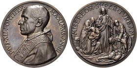 ROMA
Pio XII (Eugenio Pacelli), 1939-1958.
Medaglia 1941 a. III opus A. Mistruzzi.
Æ gr. 37,32 mm 44
Dr. PIVS XII PONTIFEX - MAXIMVS AN III. Busto...