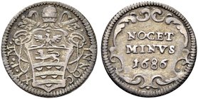 ROMA
Innocenzo XI (Benedetto Odescalchi), 1676-1689.
Mezzo Grosso 1686.
Ag gr. 0,69
Dr. INNOC - XI P M. Stemma sormontato da triregno e chiavi dec...