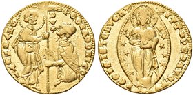 VENEZIA
Pietro Gradenigo Doge XLIX, 1289-1311.
Ducato.
Au gr. 3,49
Dr. PE GRADONICO - S M VENETI. San Marco stante verso s., porge il vessillo al ...
