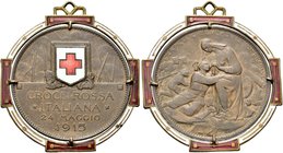 REGNO D’ITALIA
Vittorio Emanuele III, 1900-1943.
Medaglia-Moneta emessa a favore della Croce Rossa Italiana. 10 Centesimi 1915.
Æ con smalti gr. 10...