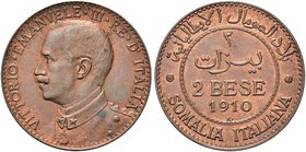 COLONIA SOMALA
Vittorio Emanuele III, 1909-1925.
2 Bese 1910 Roma.
Cu
Dr. Semibusto del sovrano in uniforme a testa scoperta rivolta a s. 
Rv. Al...