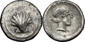 Greek Italy. Southern Apulia, Tarentum. AR Hemilitron, c. 470-450 BC. D/ Scallop shell. R/ Female head right. HN Italy 841. Vlasto 1175-88. AR. g. 0.3...