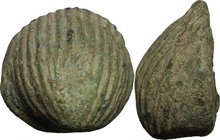 Aes formatum. AE solid cast cockle-shell, Central Italy, 6th-4th century BC. Vecchi ICC pl. 90,5; cf. G. Fallani, IANP Publication 8, 1986. pl. 6, 2-2...