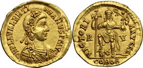 Valentinian III (425-455). AV Solidus, Ravenna mint. D/ DN PLA VALENTINIANVS PF AVG. Rosette-diademed, draped and cuirassed bust right. R/ VICTORIA AV...