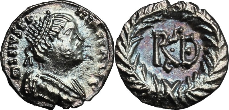 Ostrogothic Italy, Amalasuntha (534-535). AR Quarter Siliqua in the name of Just...
