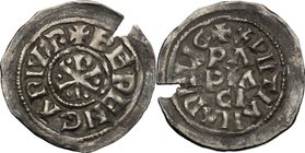 Pavia. Berengario, I periodo Re d'Italia (888-915). Denaro. D/ Cristogramma tra globetti. R/ PA/ PIA/ C su tre righe. CNI 5. MEC 1, -. MIR 818. AG. g....