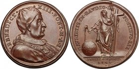Benedetto XIII (1724-1730) Pietro Francesco Orsini. Medaglia annuale, A. I, per l'Indizione dell'Anno Santo 1725. D/ BENEDICT XIII PONT M A I. Busto a...