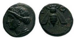 IONIA. Ephesos. circa 375 BC. Chalkous (Bronze,


Condition: Very Fine

Weight: 1.35 gr
Diameter: 11 mm