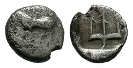 Greek Uncertain Obol, 350-190 BC. 

Condition: Very Fine

Weight: 0.39 gr
Diameter: 8 mm