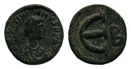 JUSTINIAN I. 527-565 AD. Æ Pentanummium

Condition: Very Fine

Weight: 2.14 gr
Diameter: 15 mm