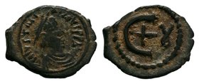 JUSTINIAN I. 527-565 AD. Æ Pentanummium

Condition: Very Fine

Weight: 2.13 gr
Diameter: 19 mm