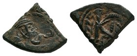 Tiberius III Apsimar (AD 698-705). AE follis

Condition: Very Fine

Weight: 4.74 gr
Diameter: 26 mm