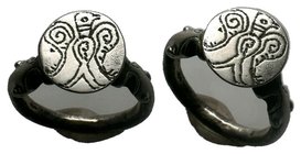 Medieval Viking Silver Ring with a runic symbol on bezel.

Condition: Very Fine

Weight: 8.92 gr
Diameter: 25.83 mm