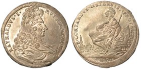 MODENA. Rinaldo d'Este (1706-1737) - Mezzo ducato 1729. Busto a d. con folta parrucca. R/ S. Contardo seduto a s. MIR. 832/4.
 g. 11,25
 Lievi graff...