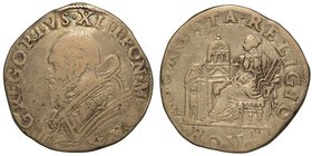 GREGORIO XIII (1572-1585) – Testone A. X.. Busto a s. con piviale ornato con la figura di S. Pietro. R/ La Religione sedua a s. Munt. 13.
 g. 8,33
M...