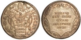 INNOCENZO XI (1676-1689) - Testone 1685 A. IX. Stemma sormontato da chiavi decussate e tiara. R/ MELIVS EST DARE QVAM ACCIPERE. Munt. 97.
g. 9,18
 M...