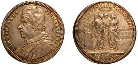 CLEMENTE XI (1700-1721) – Testone A. VI.
Busto a s. con camauro. R/ Le tre Grazie. Munt. 64.
g. 9,16
Raro
 Impercettibili falle di conio.
 arg
S...