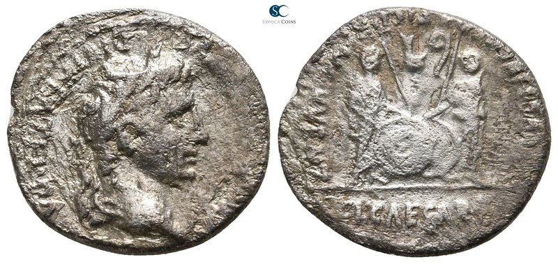 Augustus 27 BC-AD 14. Lugdunum
Denarius AR

20 mm., 3,21 g.



nearly ver...