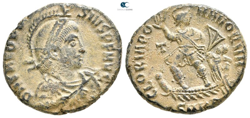 Theodosius I AD 379-395. Cyzicus
Centenionalis Æ

21 mm., 5,39 g.



good...